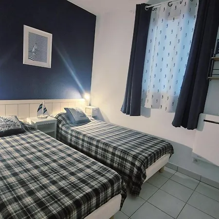 Vue Et Parking - 4 Pers. - Fr-1-879-38 *